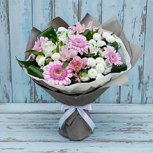 Букет цветов из:  Герберы, Альстромерии и Хризантемы в Магдагачах