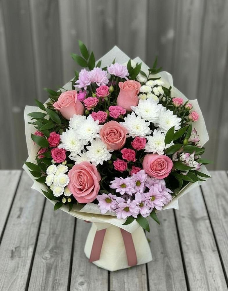 Букет цветов из: Альстромерии, Гвоздики, Розы и Хризантемы в Магдагачах