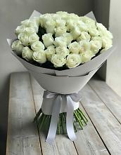 Букет 35 Белых роз в Магдагачах