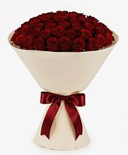 Букет 101 Бордовая роза Блэк Бакарра в Магдагачах