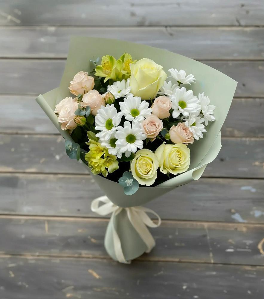Букет цветов из: Альстромерии, Розы и Хризантемы в Магдагачах