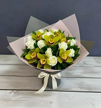 Букет цветов из:  Орхидеи и Розы #REPLACE_PRED# Магдагачах