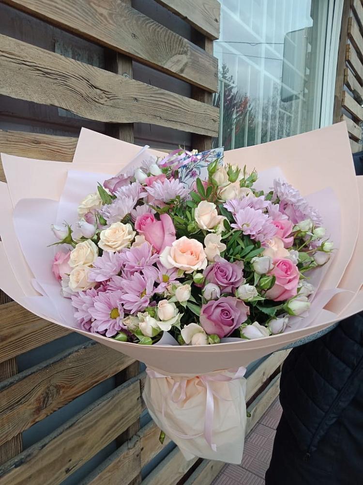 Букет цветов из: Розы и Хризантемы в Магдагачах