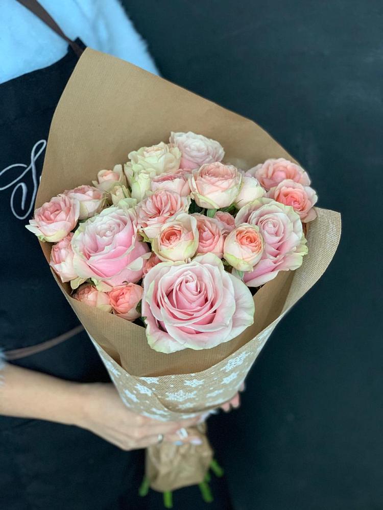 Букет цветов из: Хризантемы и Розы в Магдагачах