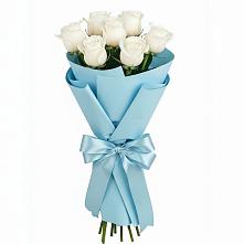 Букет 7 белых роз Проуд в Магдагачах