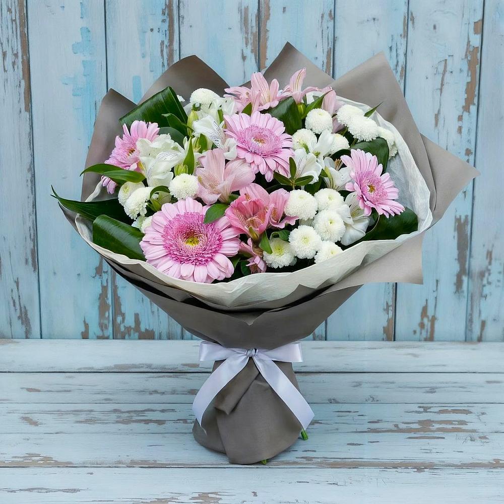 Букет цветов из: Герберы, Альстромерии и Хризантемы в Магдагачах