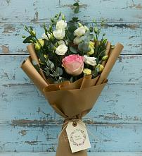 Букет цветов из:  Розы и Лизиантусы #REPLACE_PRED# Магдагачах